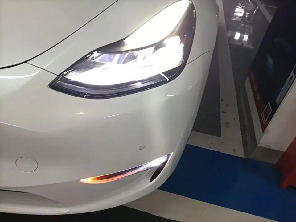 Tesla Model Y 2022 Rear-Wheel-Drive Version — миниатюра 8