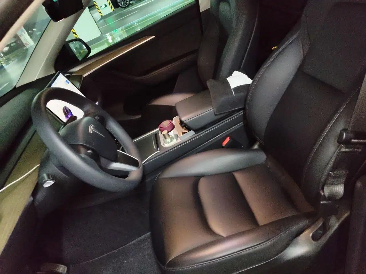 Tesla Model Y 2022 Revised Version Rear-Wheel Drive — миниатюра 14