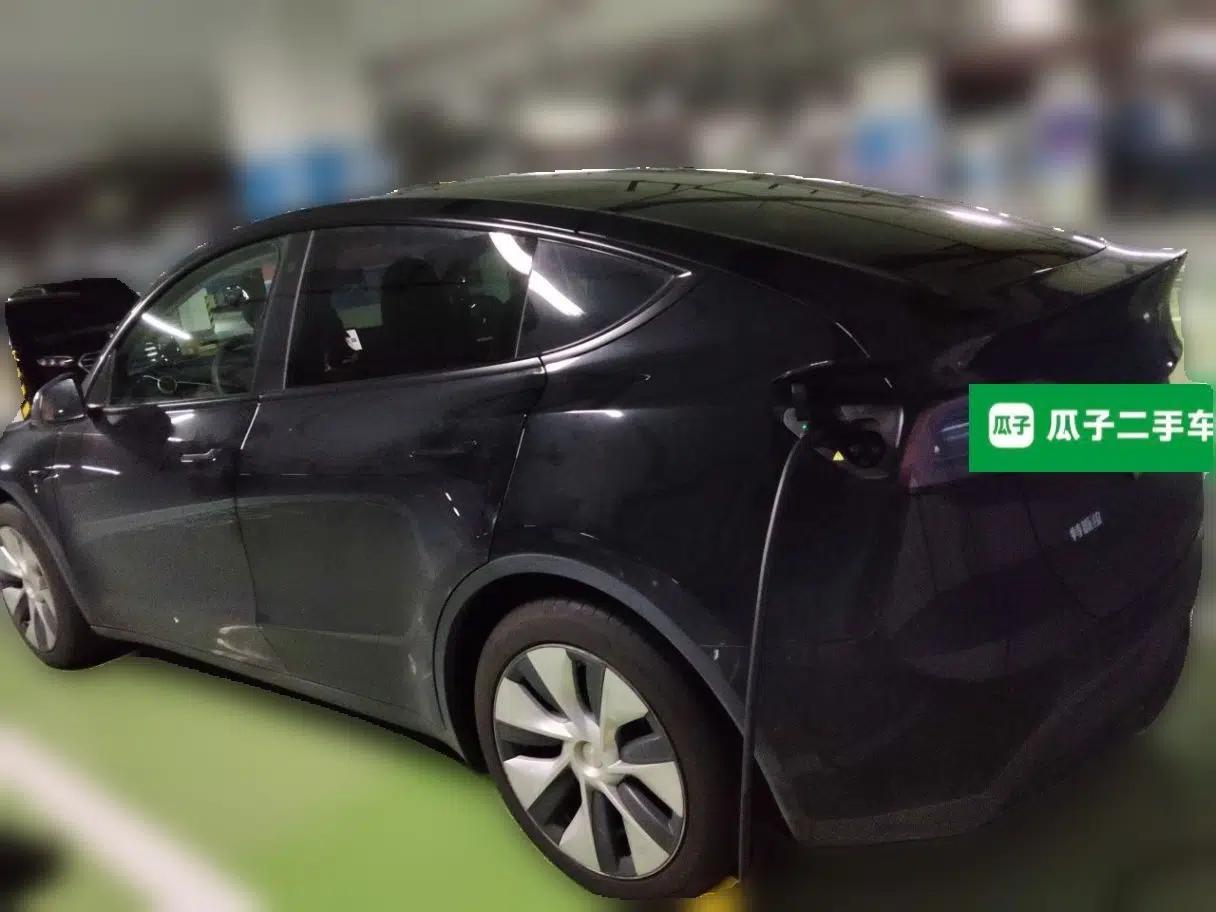 Tesla Model Y 2022 Revised Version Rear-Wheel Drive — миниатюра 4