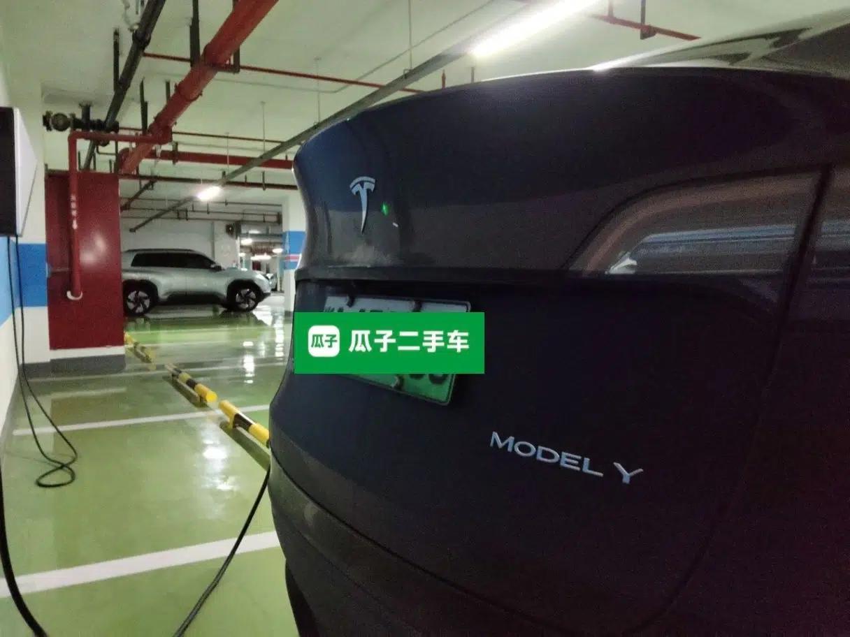 Tesla Model Y 2022 Revised Version Rear-Wheel Drive — миниатюра 5