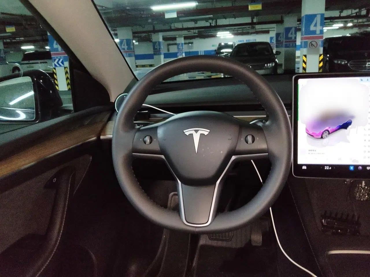 Tesla Model Y 2022 Revised Version Rear-Wheel Drive — миниатюра 9
