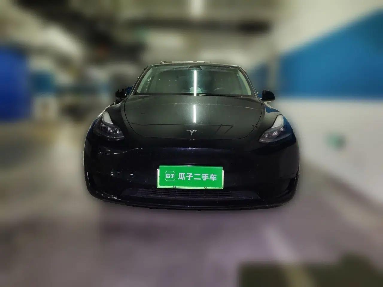 Tesla Model Y 2023 Rear-Wheel-Drive Version — миниатюра 2