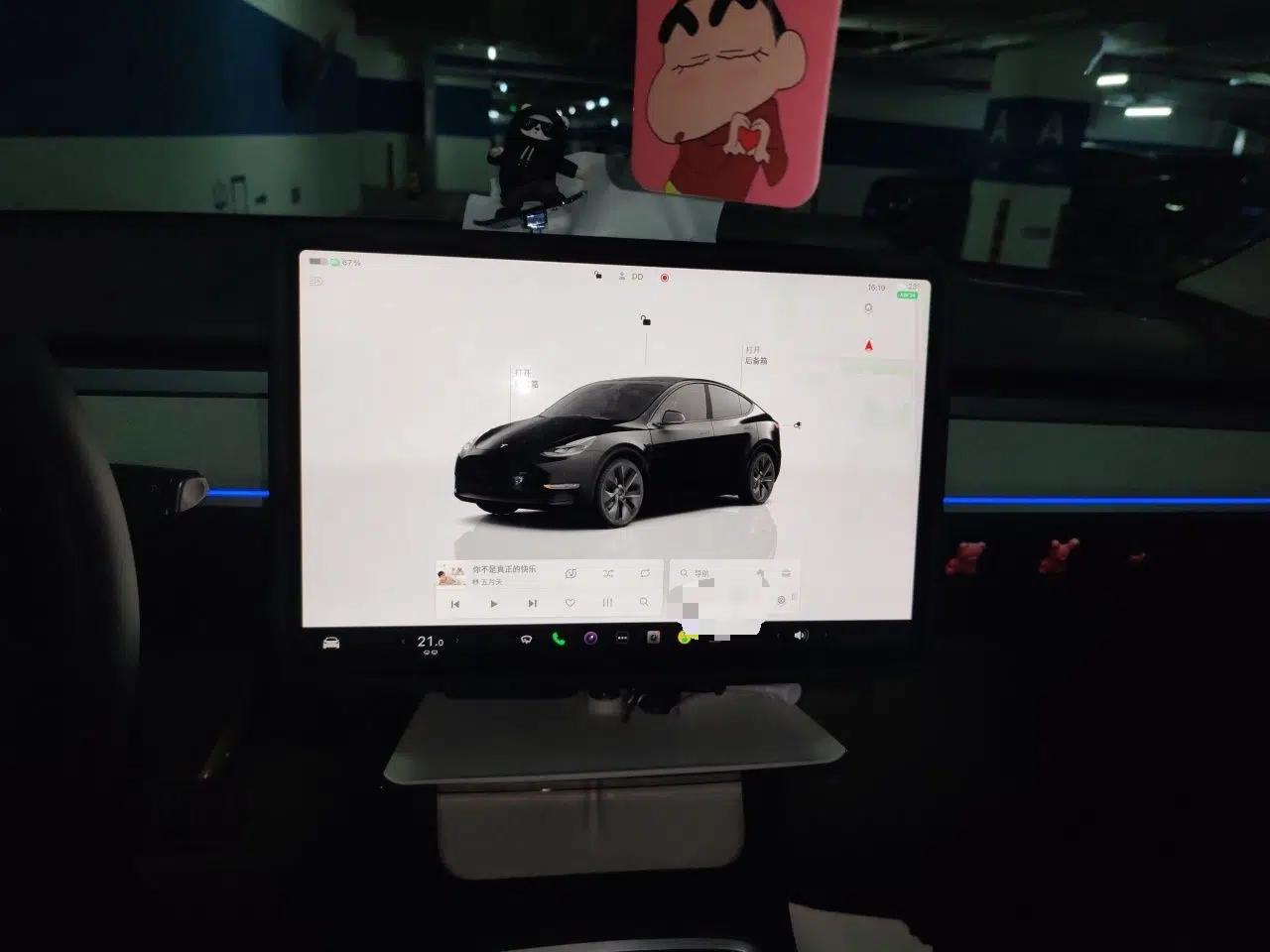 Tesla Model Y 2023 Rear-Wheel-Drive Version — миниатюра 11