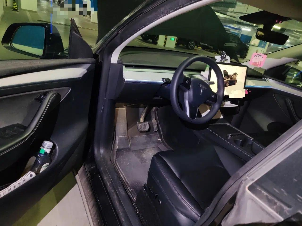 Tesla Model Y 2023 Rear-Wheel-Drive Version — миниатюра 16