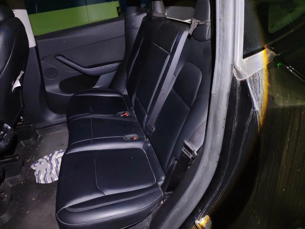 Tesla Model Y 2023 Rear-Wheel-Drive Version — миниатюра 17