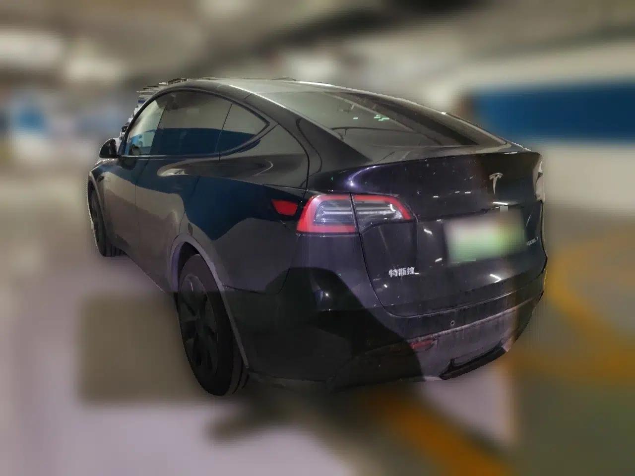 Tesla Model Y 2023 Rear-Wheel-Drive Version — миниатюра 4