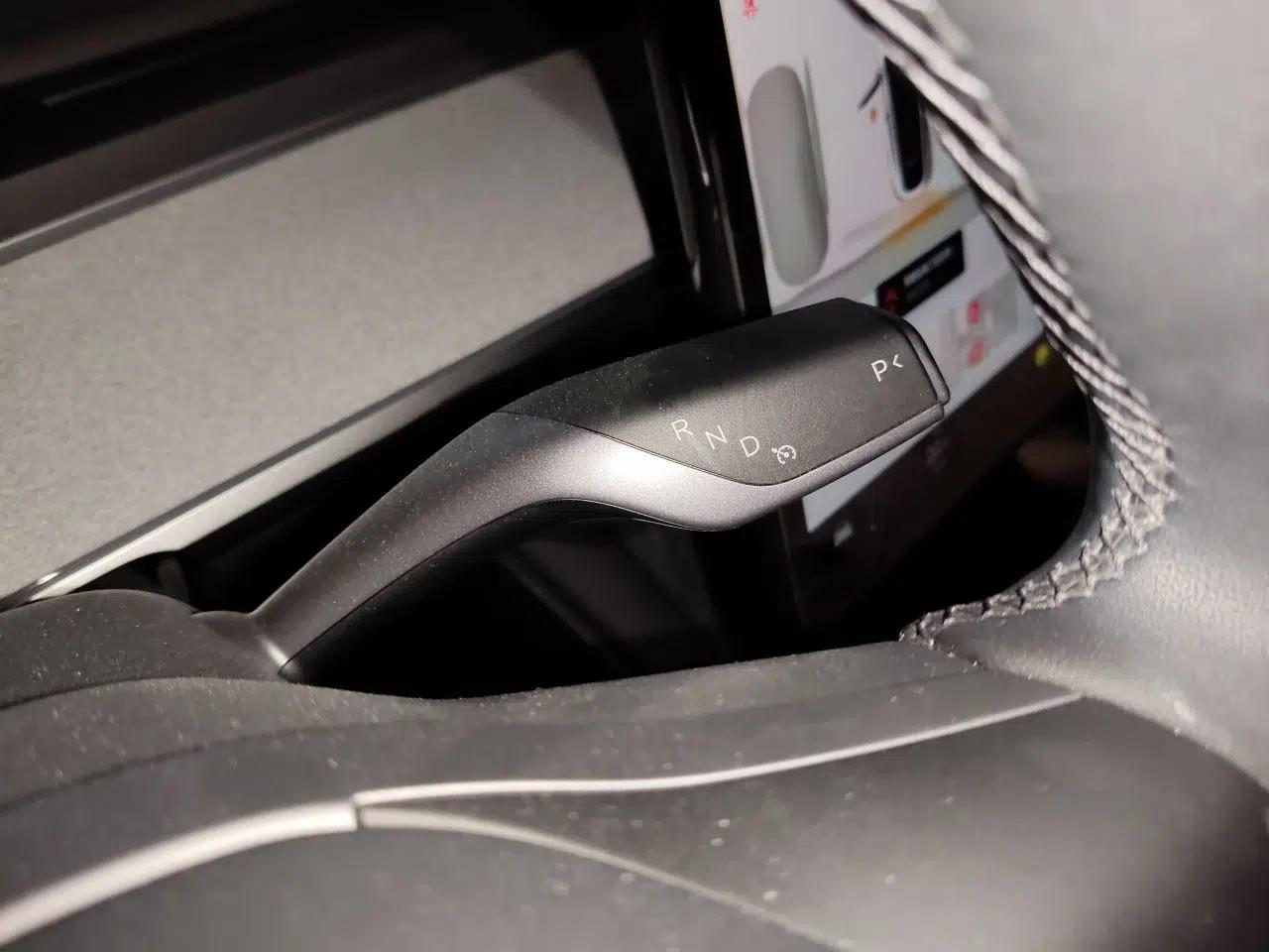 Tesla Model Y 2024 Rear-Wheel-Drive Version — миниатюра 14