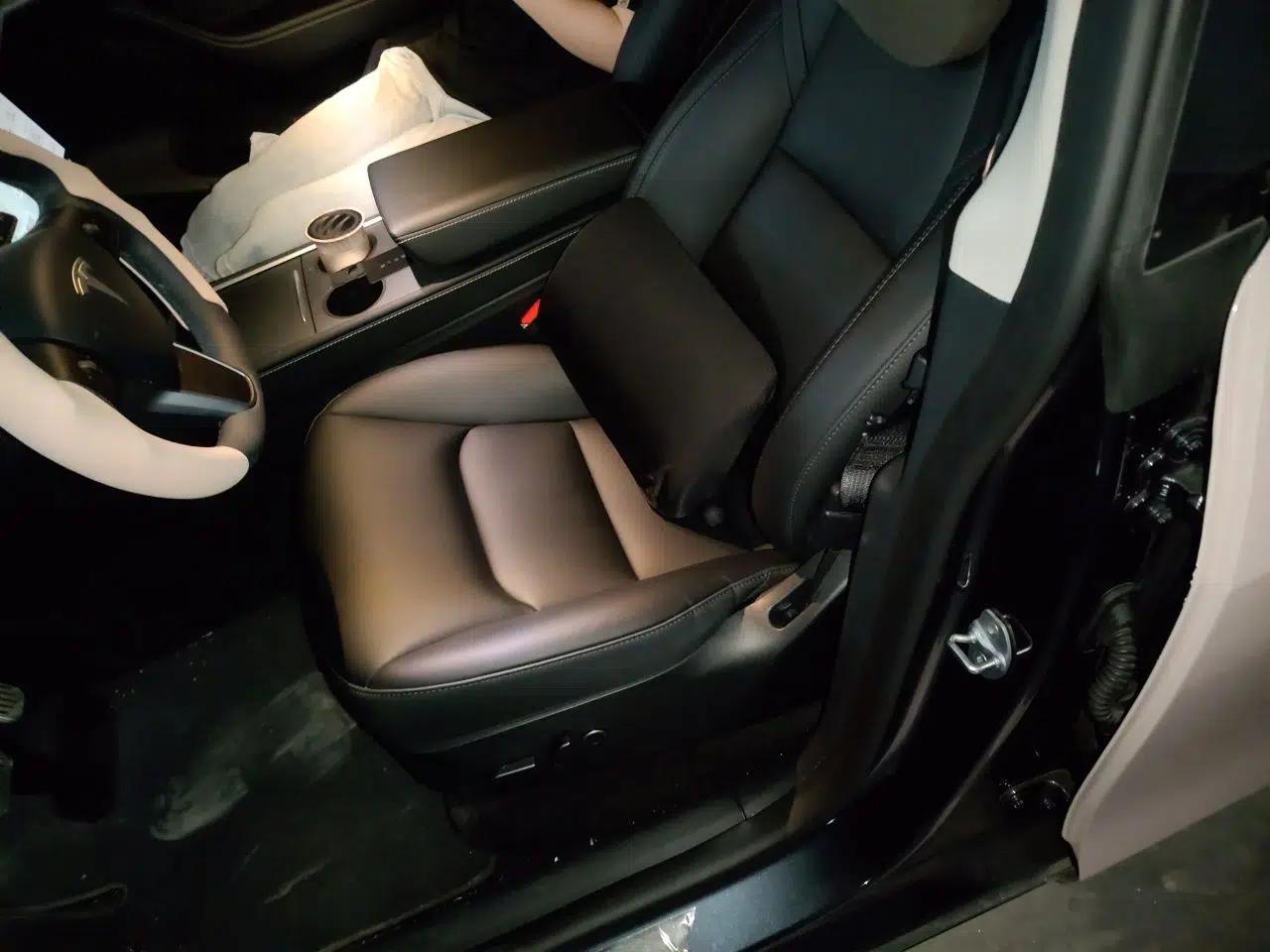 Tesla Model Y 2024 Rear-Wheel-Drive Version — миниатюра 15