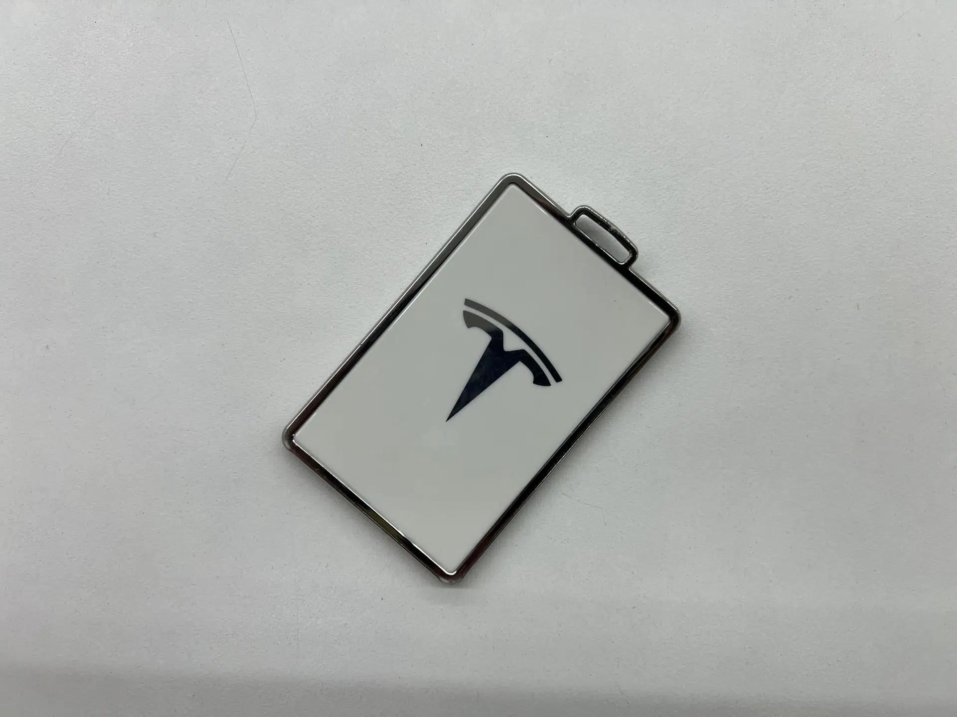Tesla Model Y 2022 Revised Version Rear-Wheel Drive — миниатюра 11