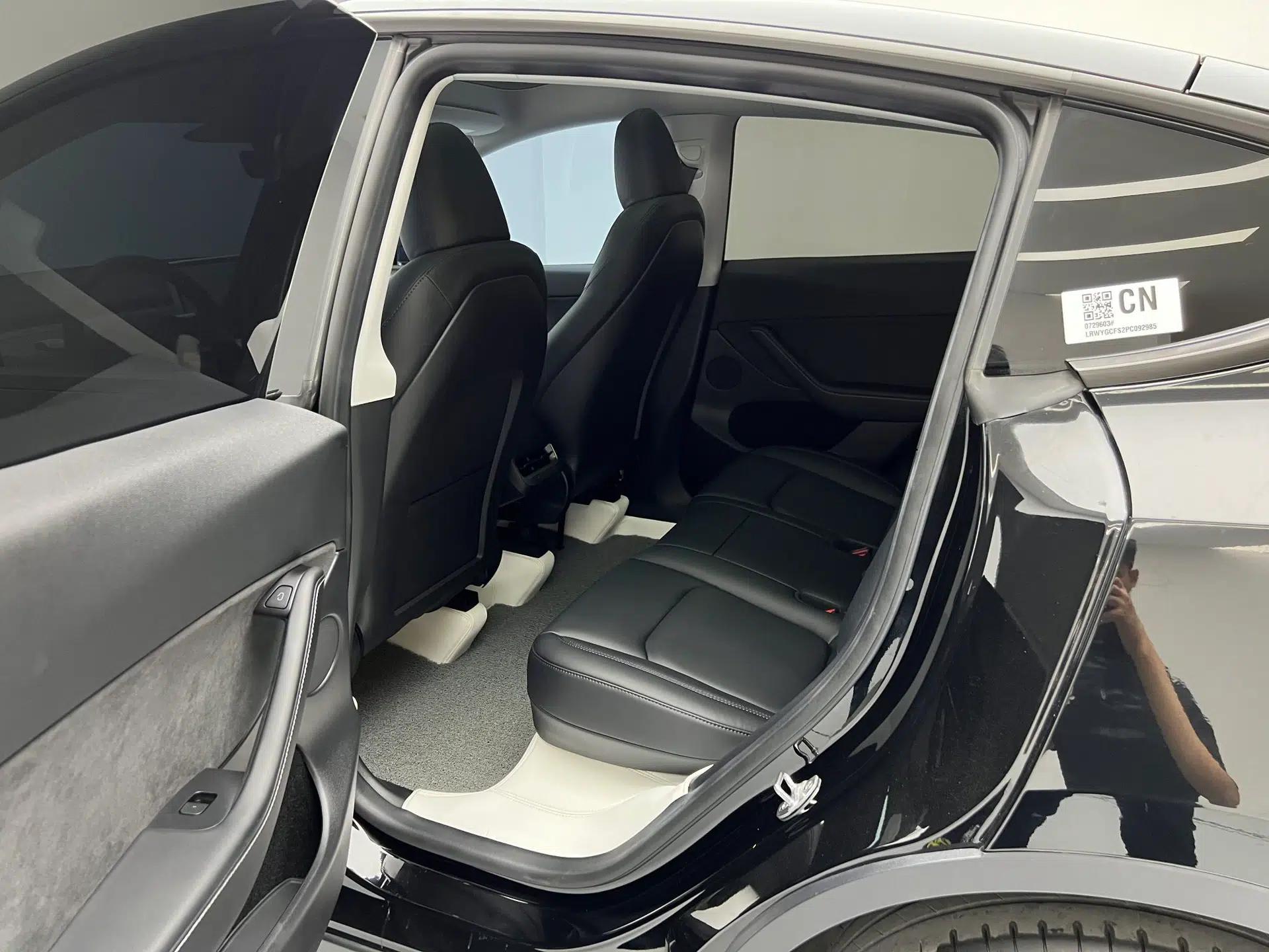 Tesla Model Y 2022 Revised Version Rear-Wheel Drive — миниатюра 16