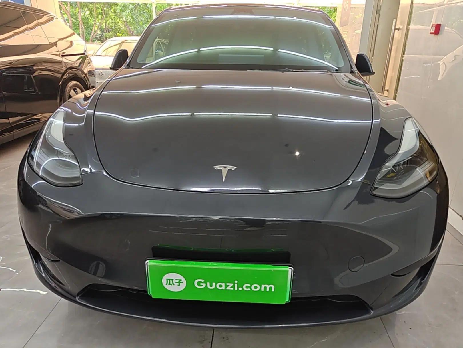 Tesla Model Y 2024 Rear-Wheel-Drive Version — миниатюра 2