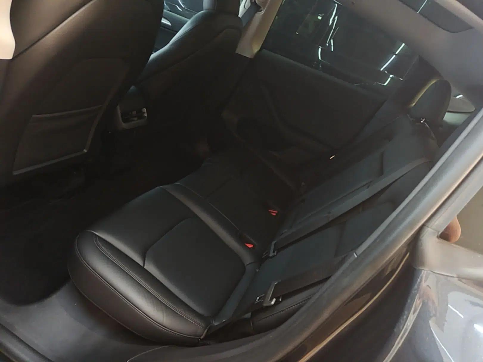 Tesla Model Y 2024 Rear-Wheel-Drive Version — миниатюра 20