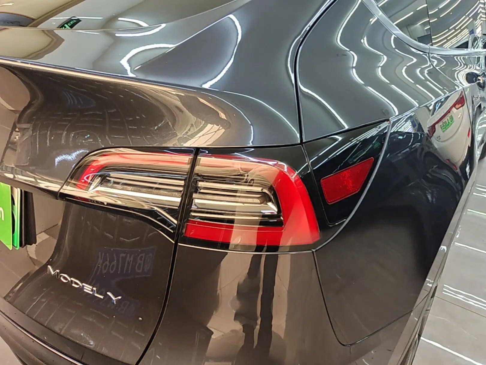 Tesla Model Y 2024 Rear-Wheel-Drive Version — миниатюра 9