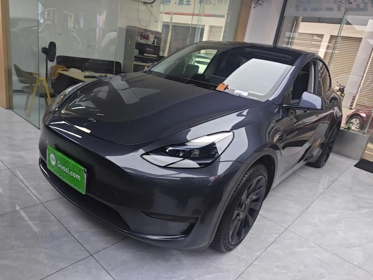 Tesla Model Y 2022 Revised Version Rear-Wheel Drive — миниатюра 1