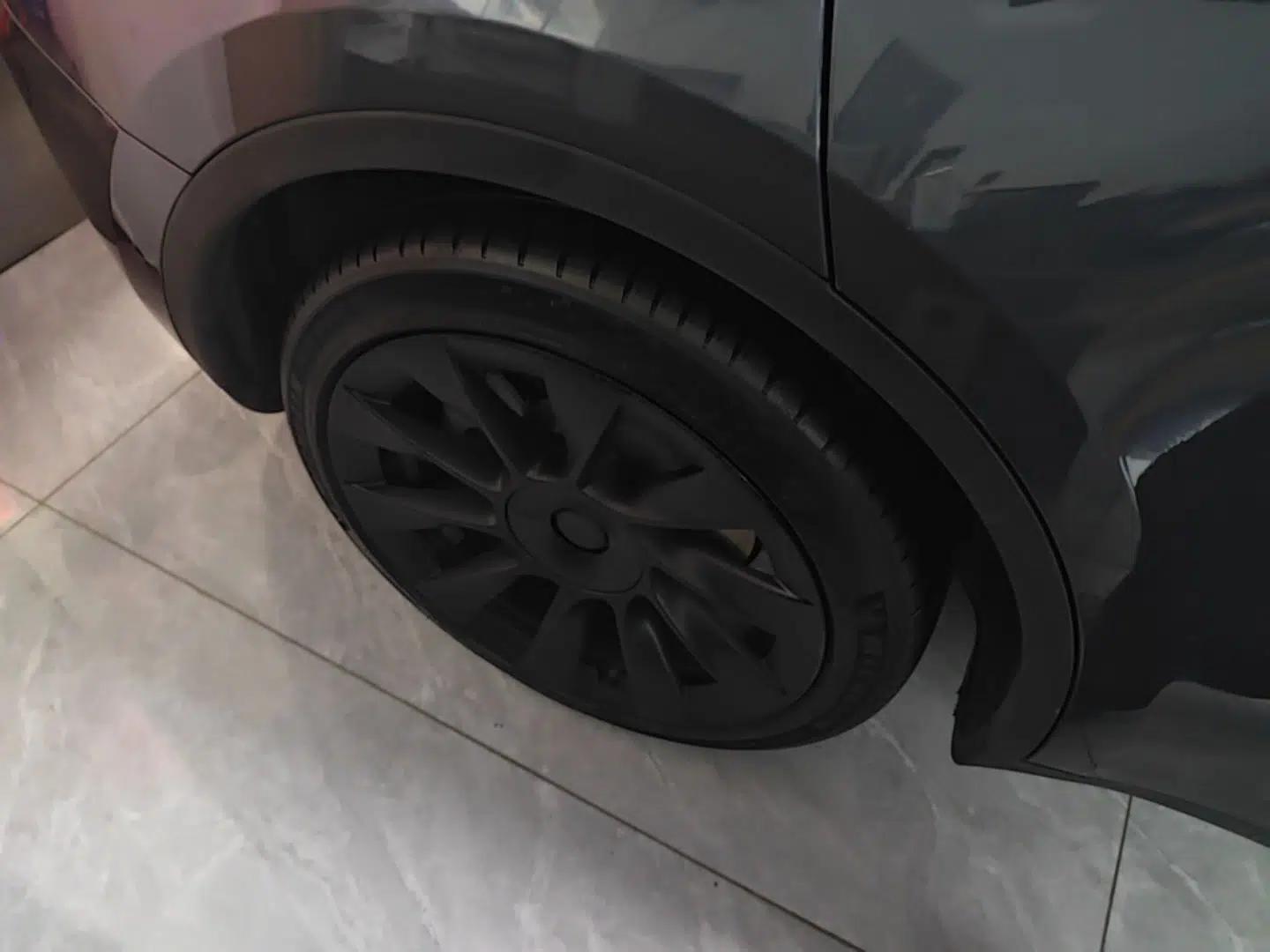 Tesla Model Y 2022 Revised Version Rear-Wheel Drive — миниатюра 11