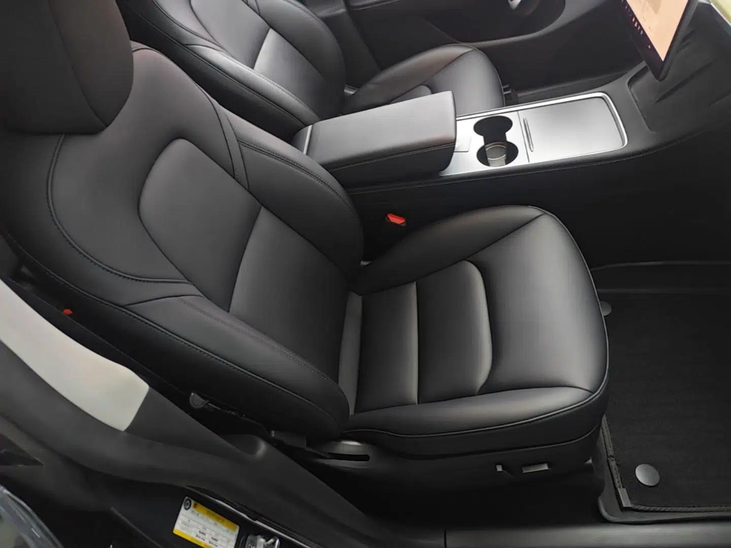 Tesla Model Y 2022 Revised Version Rear-Wheel Drive — миниатюра 19