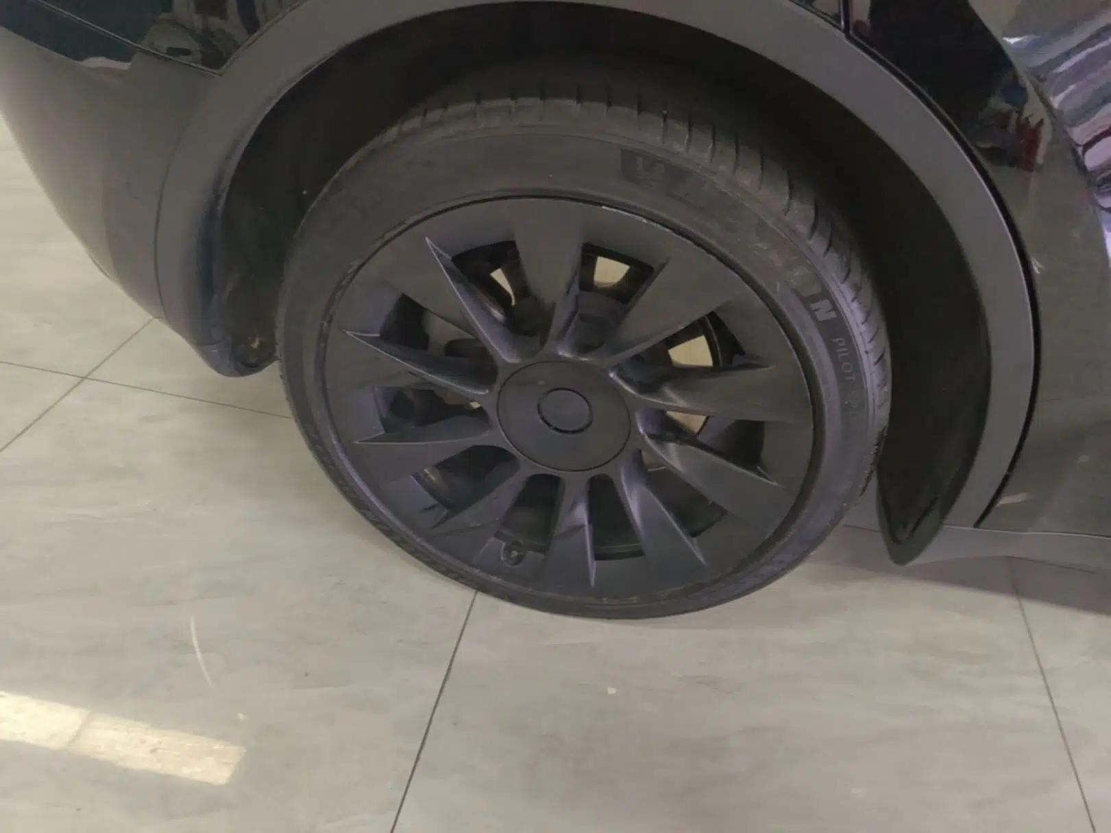 Tesla Model Y 2022 Revised Version Long-Range All-Wheel Drive — миниатюра 11