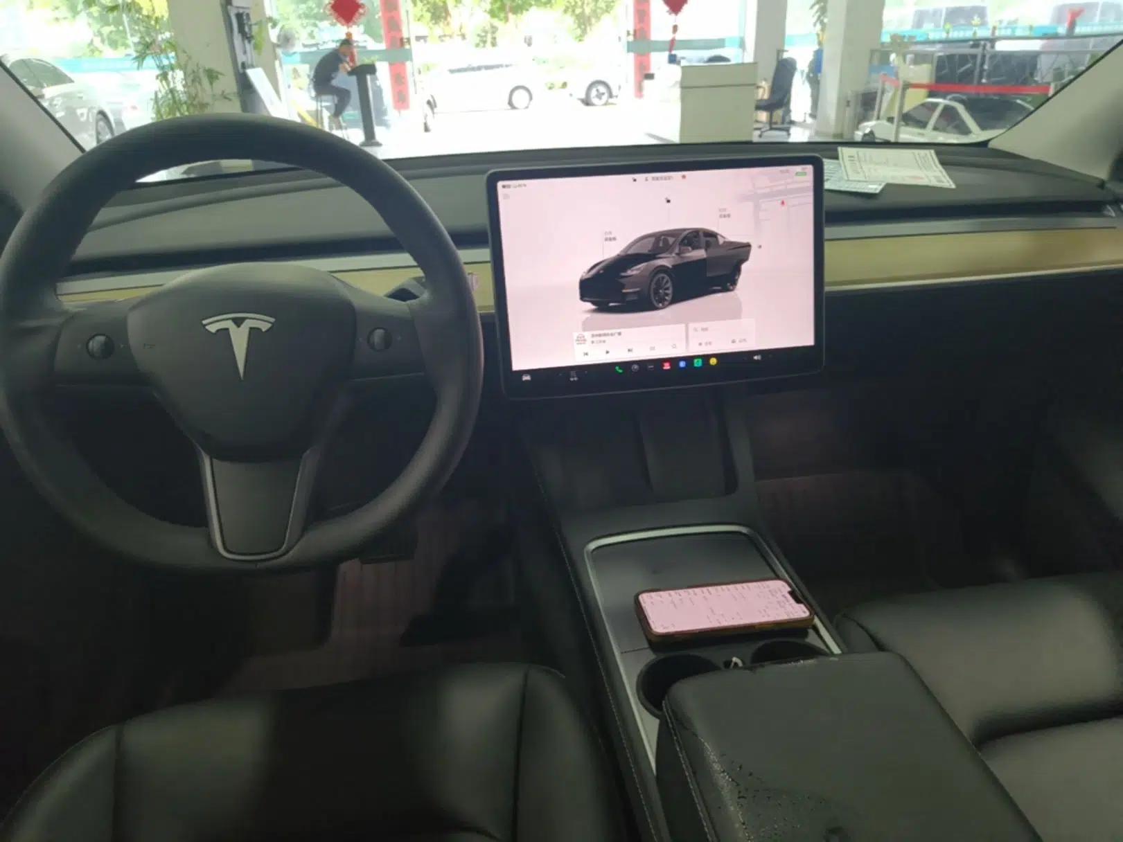 Tesla Model Y 2022 Revised Version Long-Range All-Wheel Drive — миниатюра 12