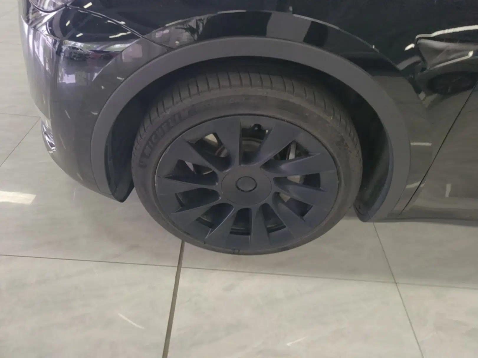 Tesla Model Y 2022 Revised Version Long-Range All-Wheel Drive — миниатюра 10