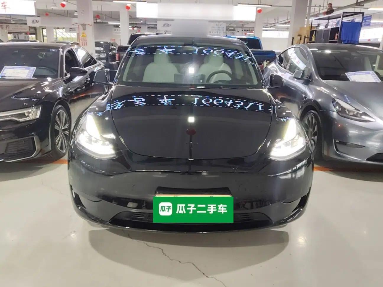 Tesla Model Y 2022 Revised Version Rear-Wheel Drive — миниатюра 2