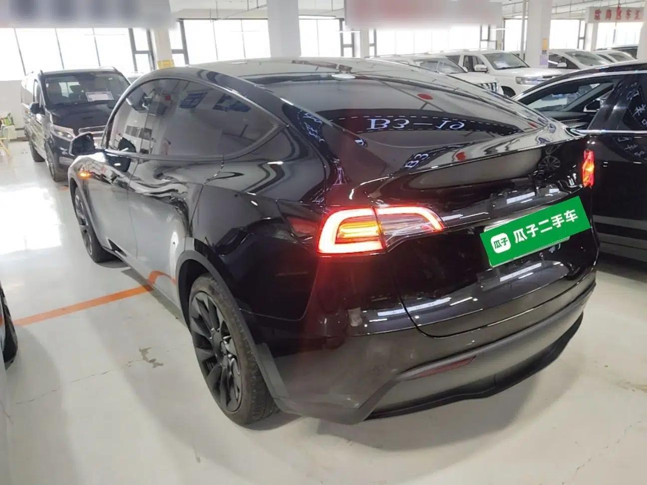 Tesla Model Y 2022 Revised Version Rear-Wheel Drive — миниатюра 4