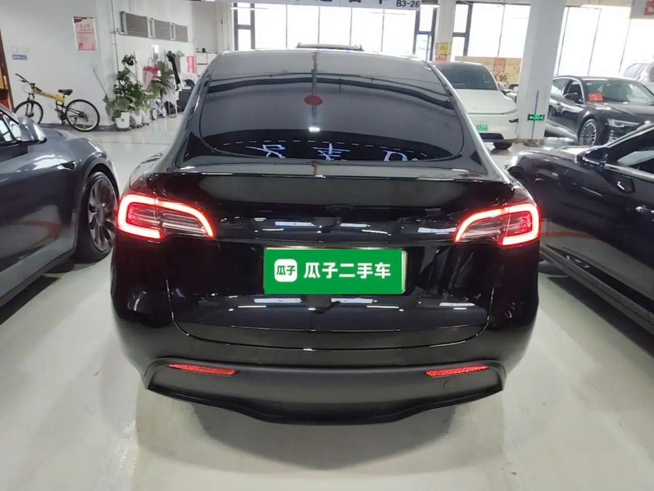 Tesla Model Y 2022 Revised Version Rear-Wheel Drive — миниатюра 5