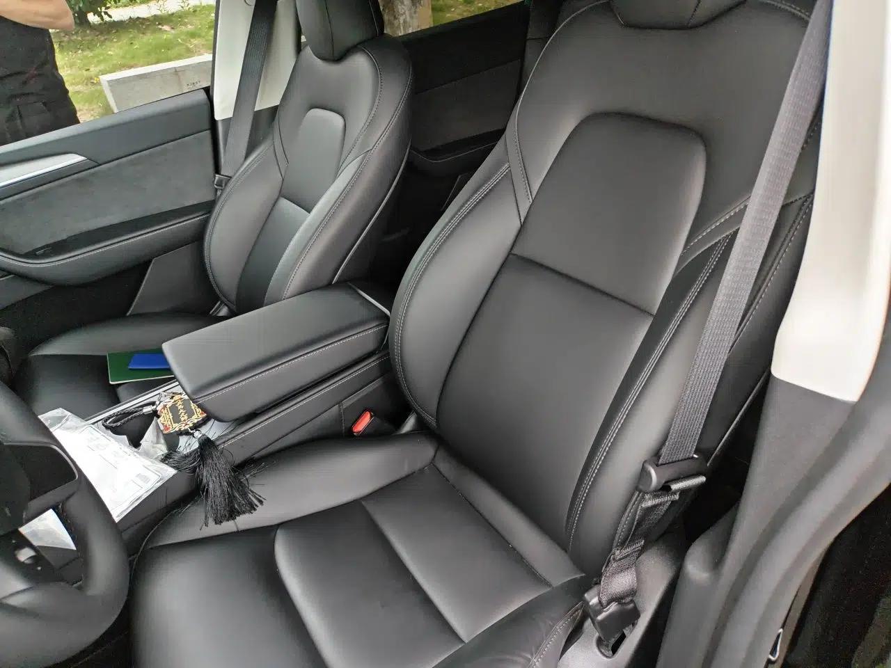 Tesla Model Y 2023 Rear-Wheel-Drive Version — миниатюра 12