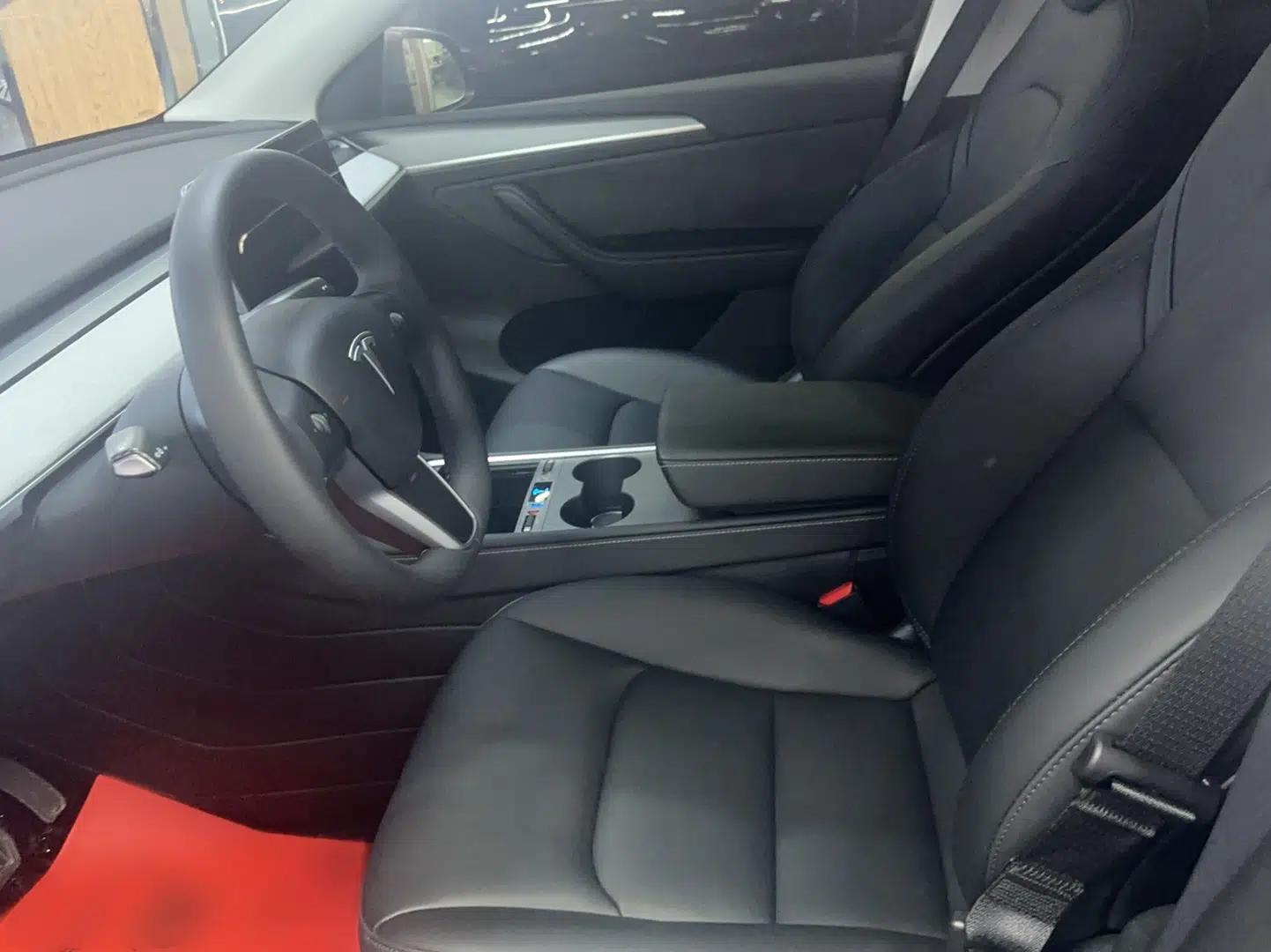 Tesla Model Y 2023 Rear-Wheel-Drive Version — миниатюра 15