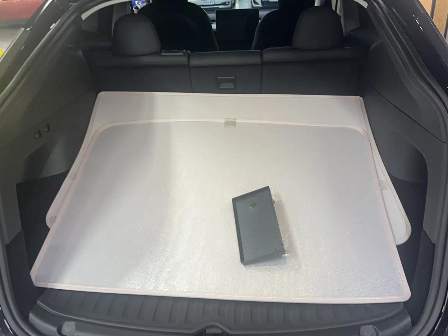 Tesla Model Y 2023 Rear-Wheel-Drive Version — миниатюра 17