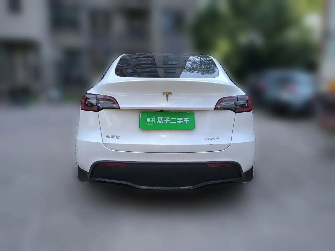 Tesla Model Y 2023 Rear-Wheel-Drive Version — миниатюра 5