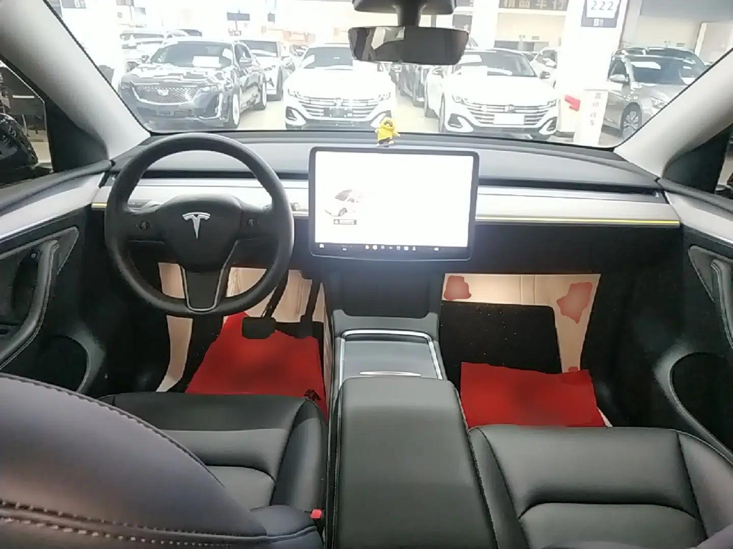 Tesla Model Y 2023 Rear-Wheel-Drive Version — миниатюра 12
