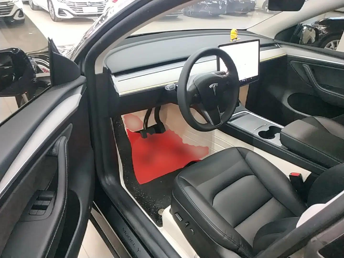 Tesla Model Y 2023 Rear-Wheel-Drive Version — миниатюра 18