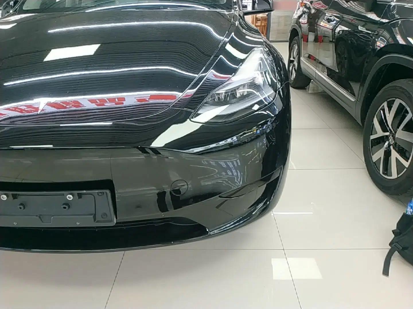 Tesla Model Y 2023 Rear-Wheel-Drive Version — миниатюра 8