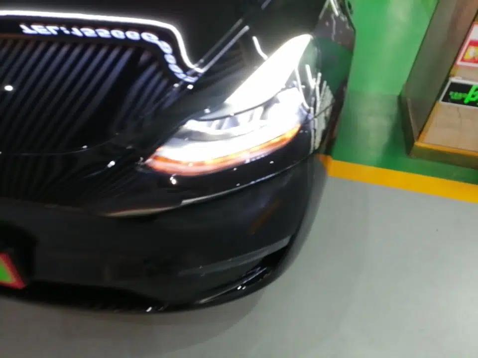 Tesla Model Y 2023 Long-Range All-Wheel-Drive Version — миниатюра 8