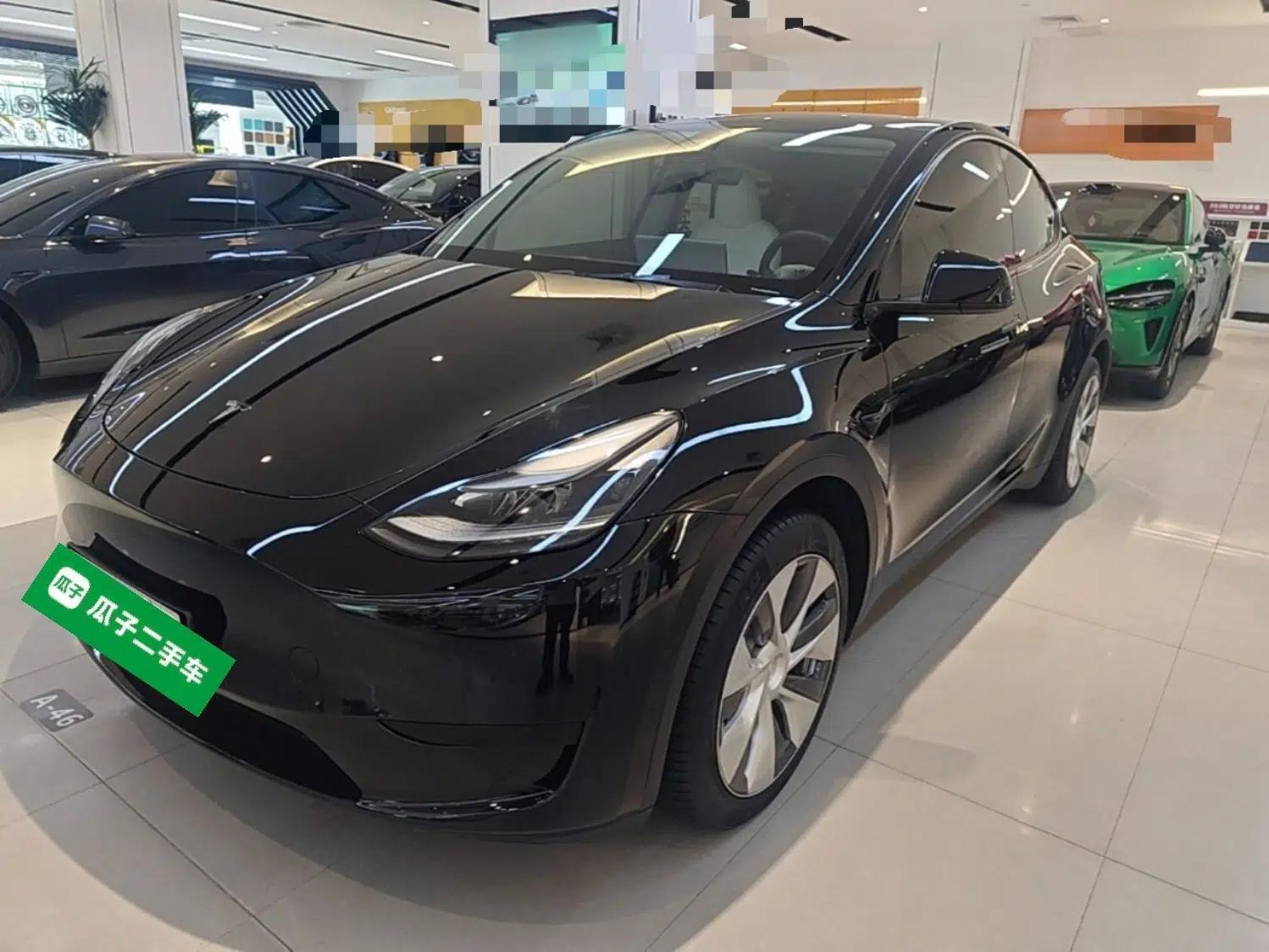 Tesla Model Y 2022 Revised Version Rear-Wheel Drive — миниатюра 1