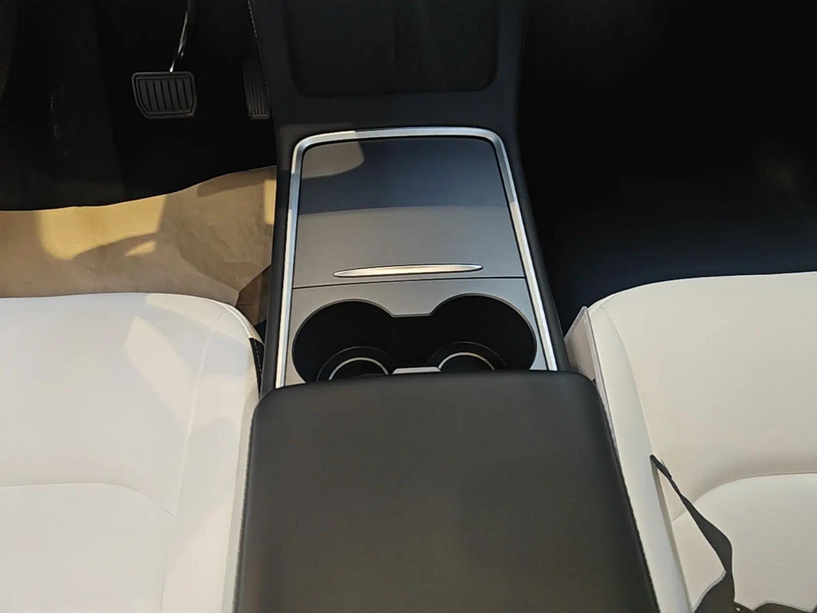 Tesla Model Y 2022 Revised Version Rear-Wheel Drive — миниатюра 16