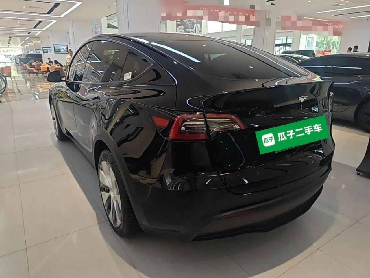 Tesla Model Y 2022 Revised Version Rear-Wheel Drive — миниатюра 4