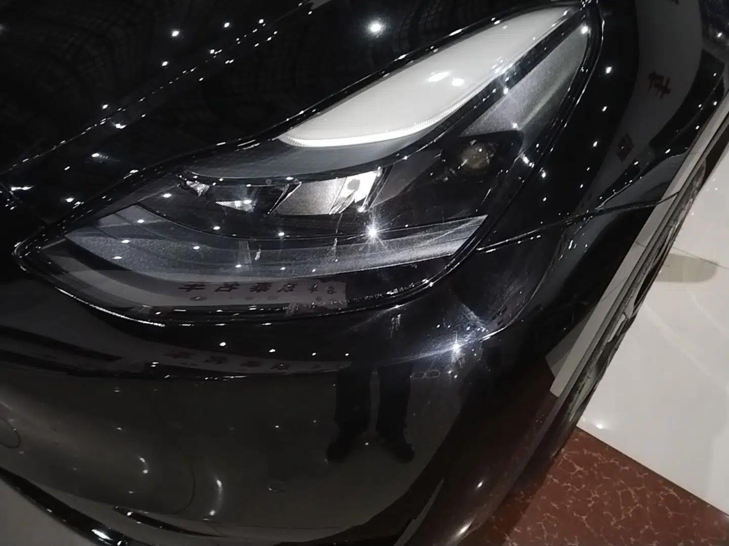 Tesla Model Y 2023 Rear-Wheel-Drive Version — миниатюра 8