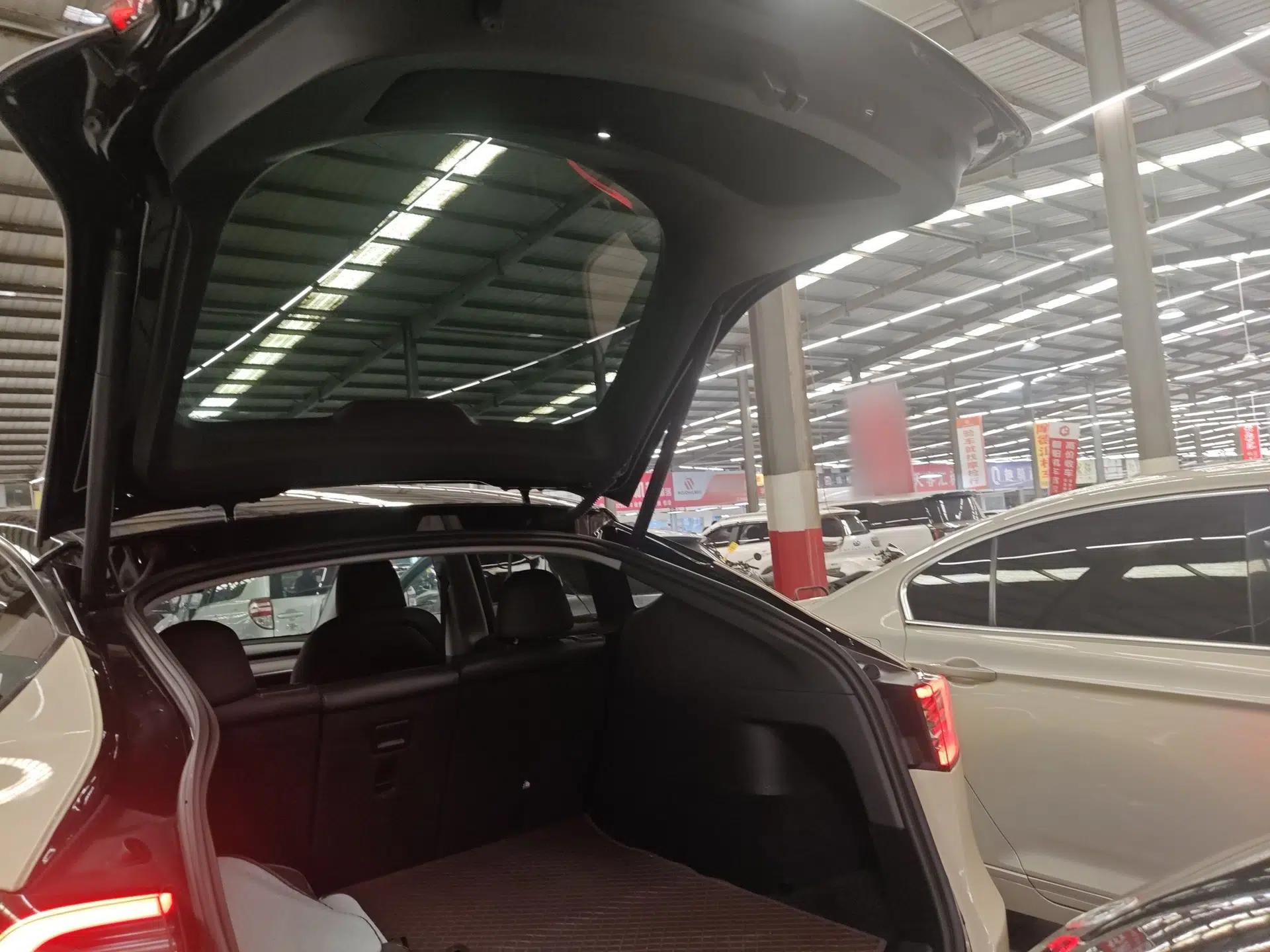 Tesla Model Y 2022 Revised Version Rear-Wheel Drive — миниатюра 13