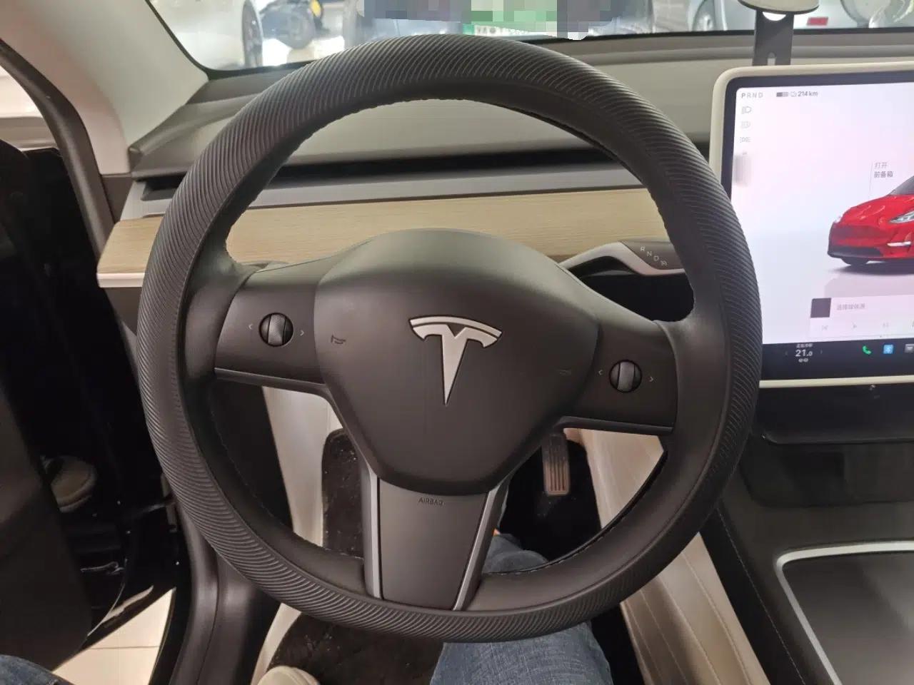 Tesla Model Y 2022 Revised Version Rear-Wheel Drive — миниатюра 8