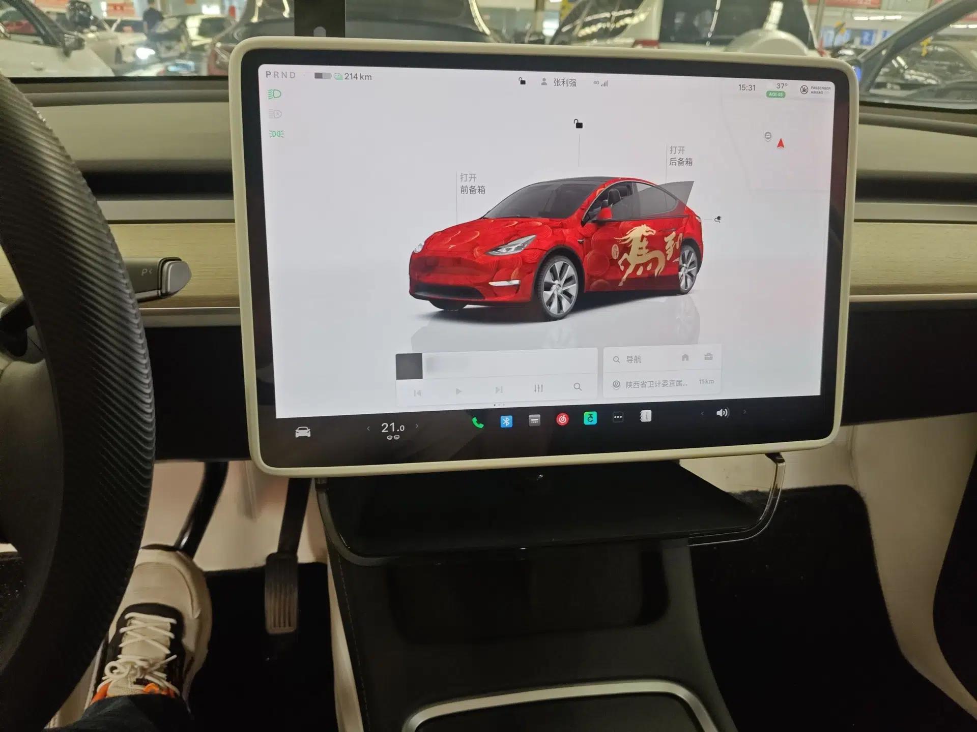 Tesla Model Y 2022 Revised Version Rear-Wheel Drive — миниатюра 10