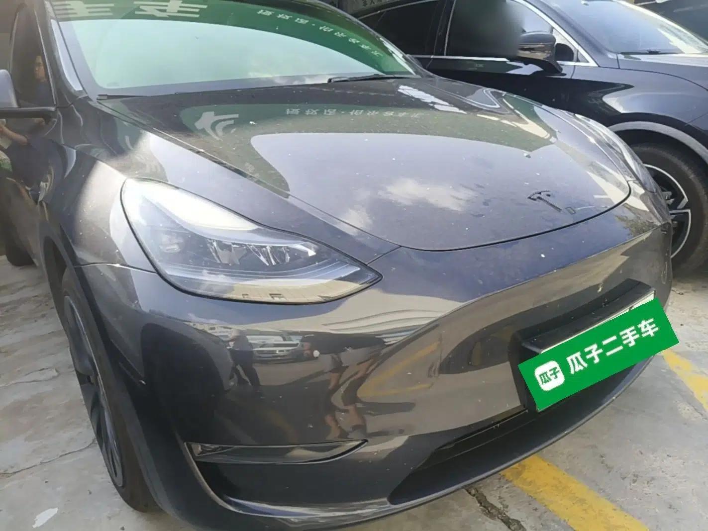 Tesla Model Y 2024 Long-Range All-Wheel-Drive Version — миниатюра 3