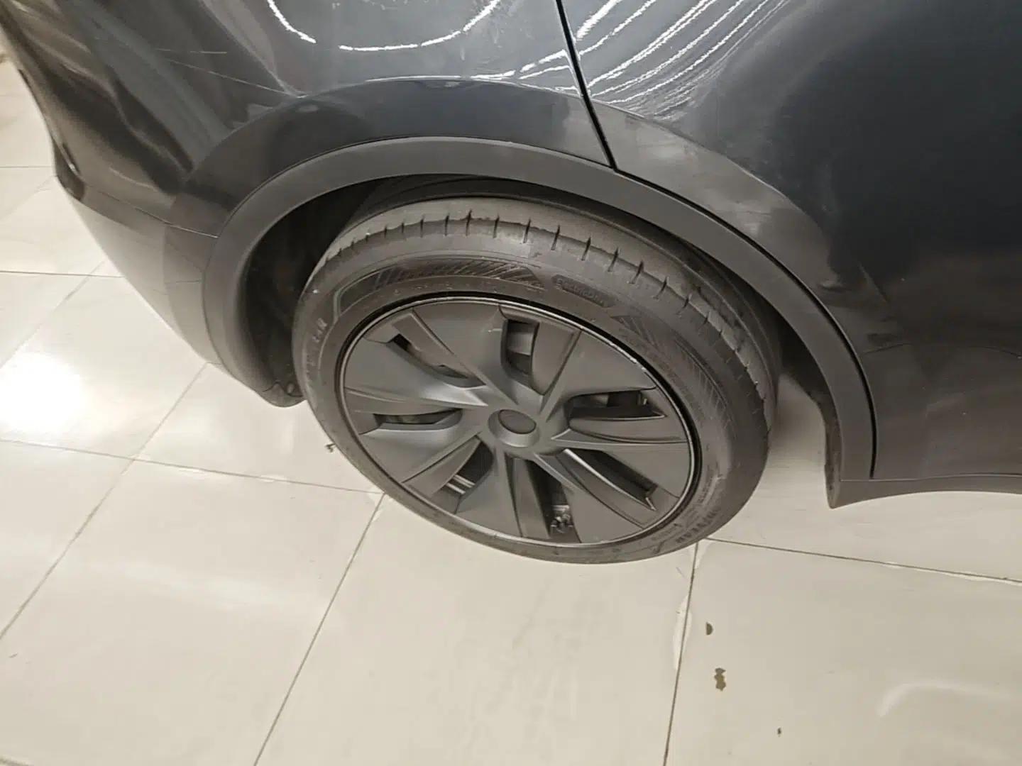 Tesla Model Y 2024 Rear-Wheel-Drive Version — миниатюра 11