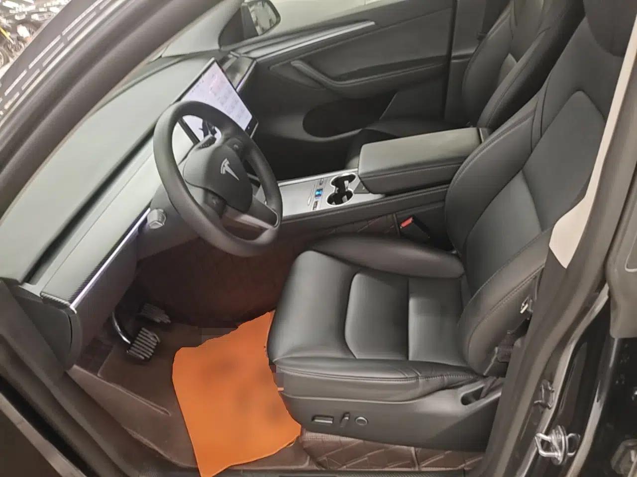 Tesla Model Y 2024 Rear-Wheel-Drive Version — миниатюра 17