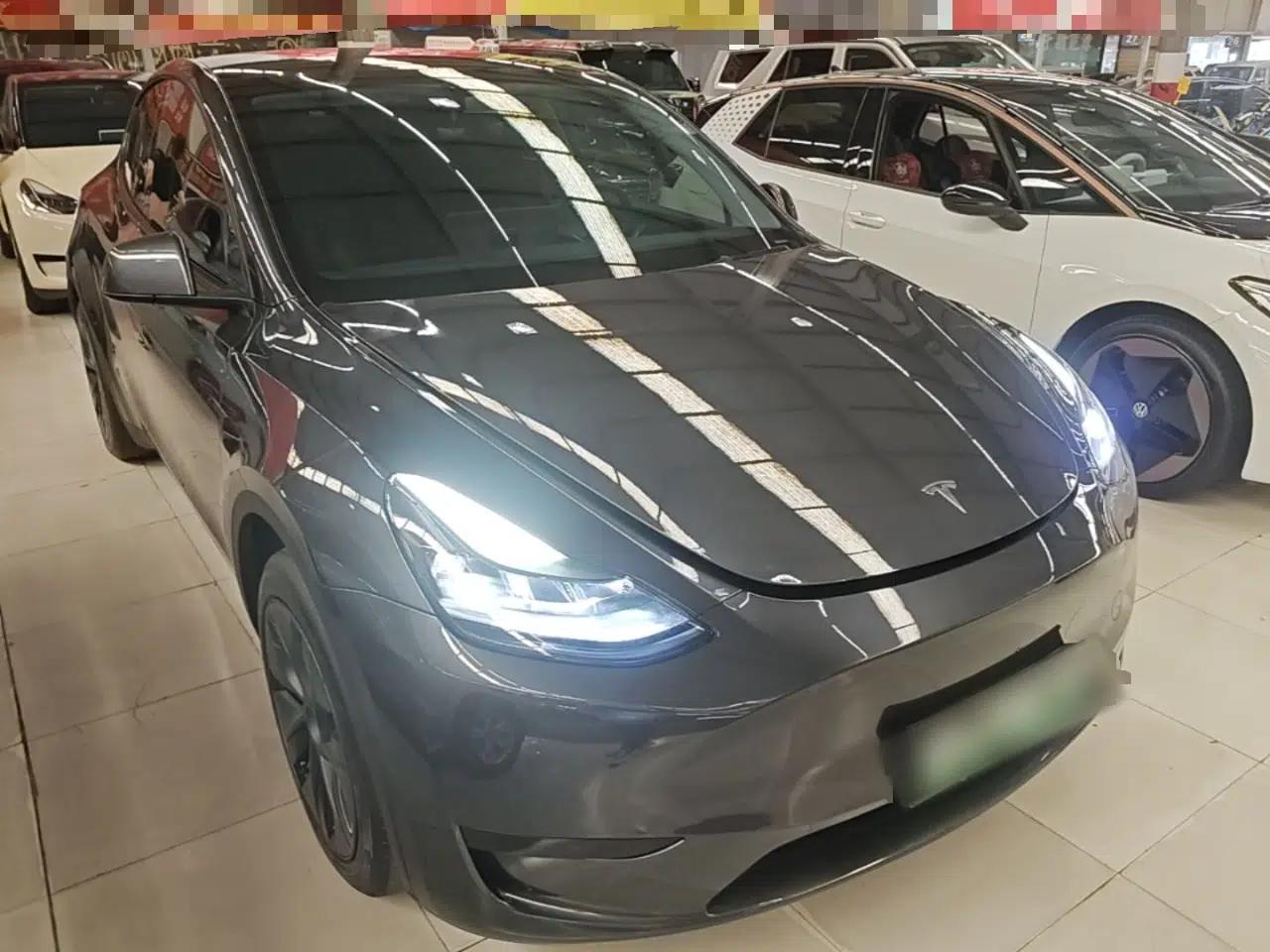 Tesla Model Y 2024 Rear-Wheel-Drive Version — миниатюра 3
