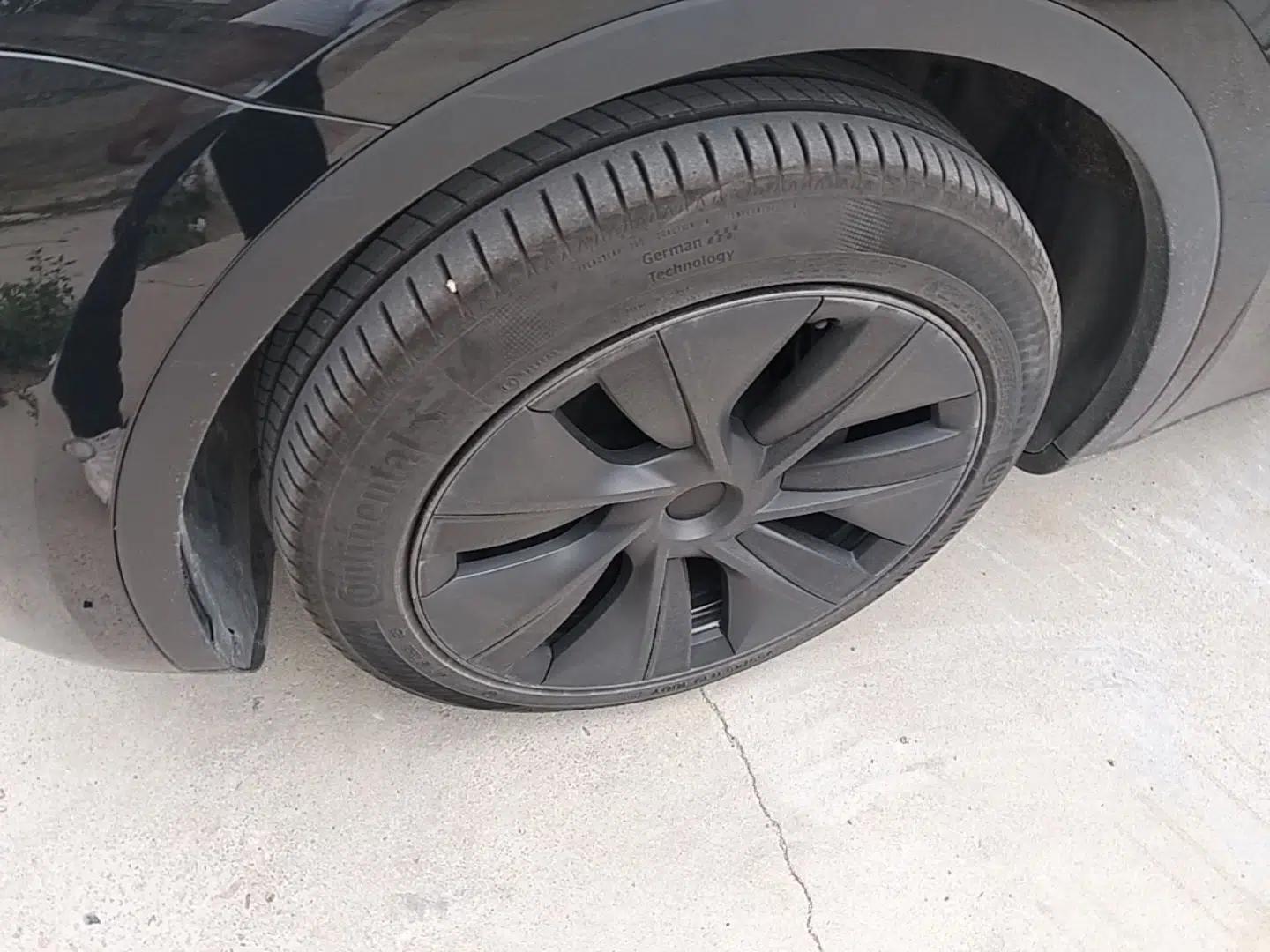Tesla Model Y 2023 Rear-Wheel-Drive Version — миниатюра 10