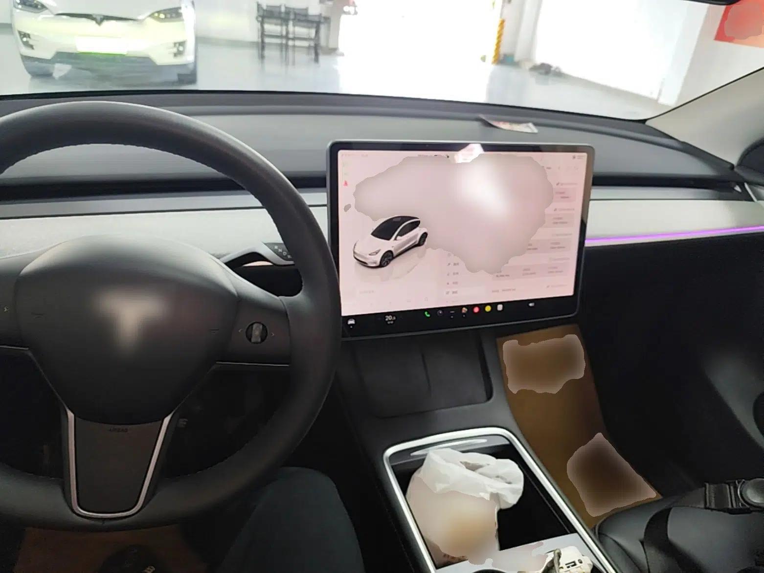 Tesla Model Y 2024 Rear-Wheel-Drive Version — миниатюра 12