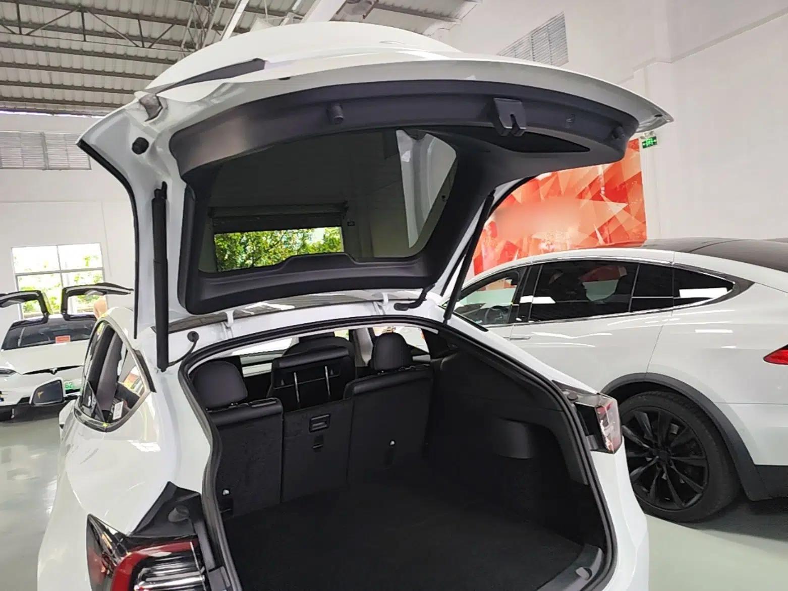 Tesla Model Y 2024 Rear-Wheel-Drive Version — миниатюра 22