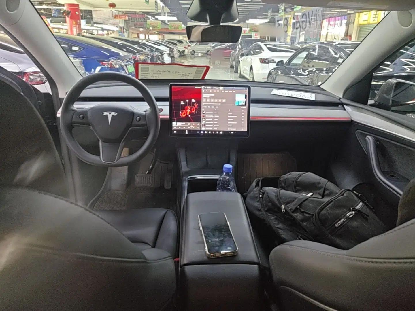 Tesla Model Y 2024 Rear-Wheel-Drive Version — миниатюра 12