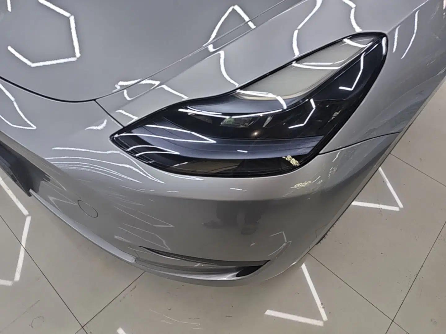 Tesla Model Y 2024 Rear-Wheel-Drive Version — миниатюра 8
